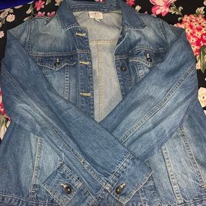 St John’s Bay Blue Denim Jean Jacket | Medium